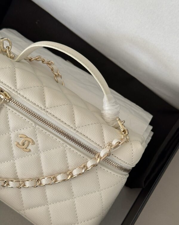 Chanel LP White - Image 4