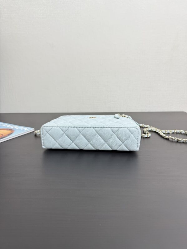 Chanel LP Blue - Image 7